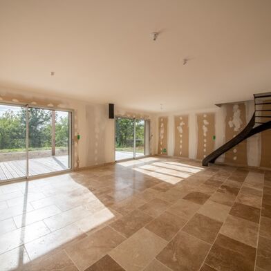 Maison 6 pièces 329349 €