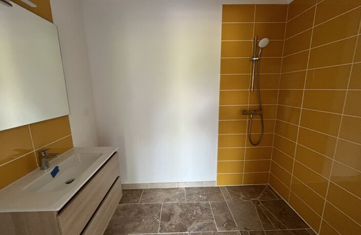 Vente maison 6 pièces 124 m² Puy-l'Évêque (46700) — photo 4