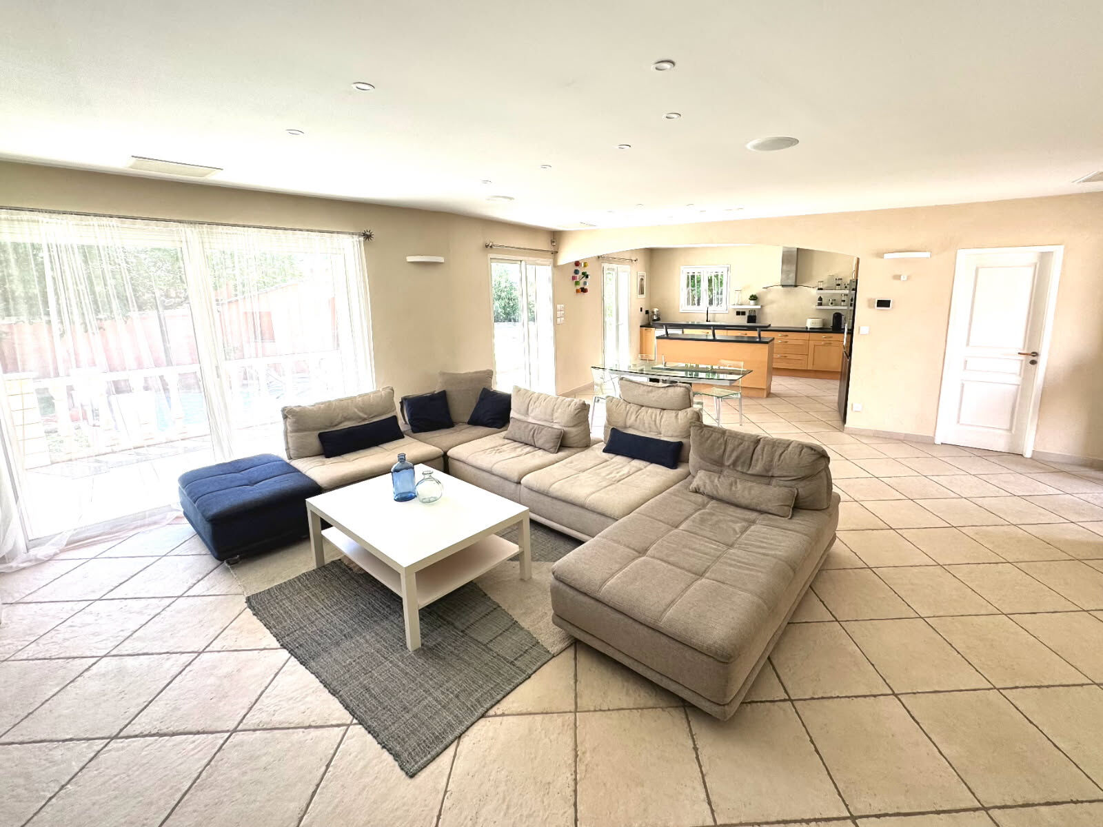 Villa / Maison 7 pièces  à vendre Cuers 83390