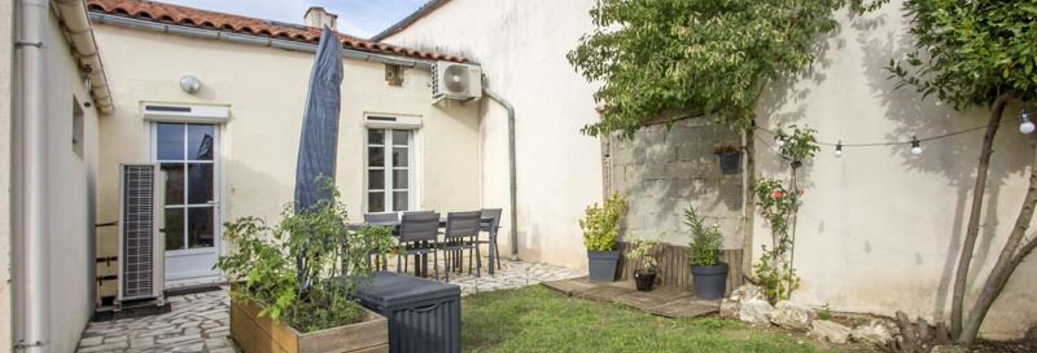 Maison 5 Pièces 127 m² à vendre à Lussant (17430)