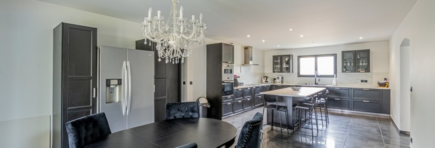 Maison 7 Pièces 196 m² à vendre à Tresses (33370)