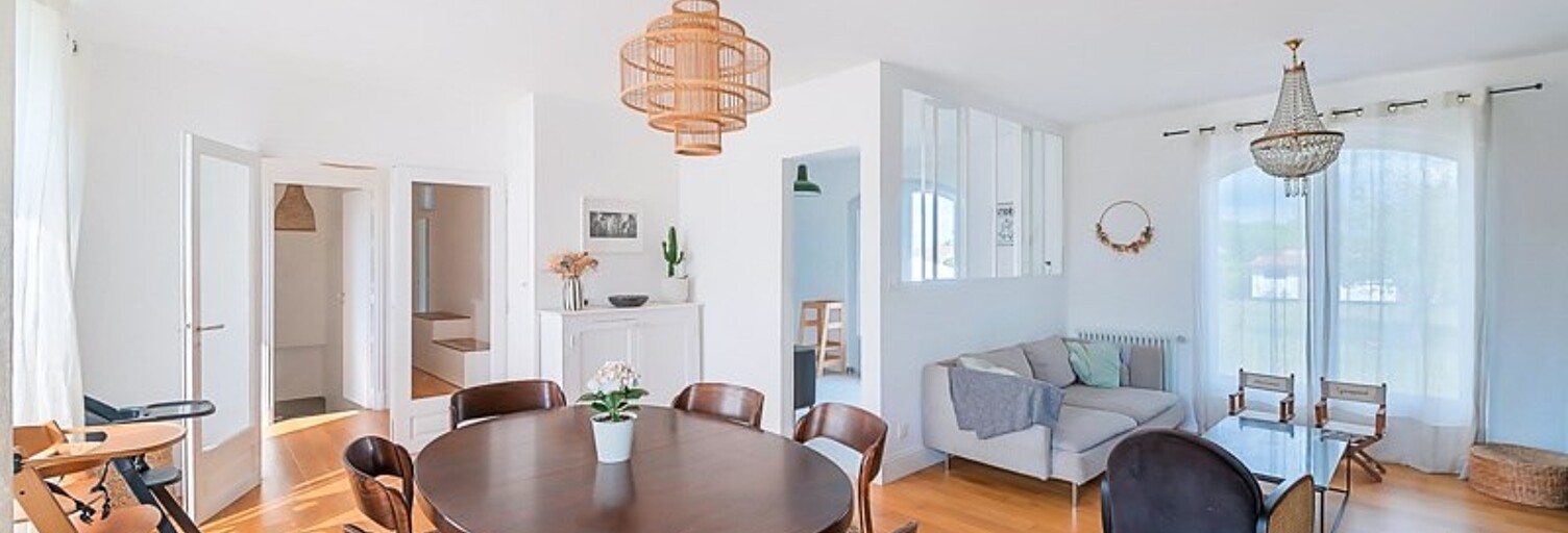 Maison 6 Pièces 182 m² à vendre à Saint-Médard-d'Eyrans (33650)