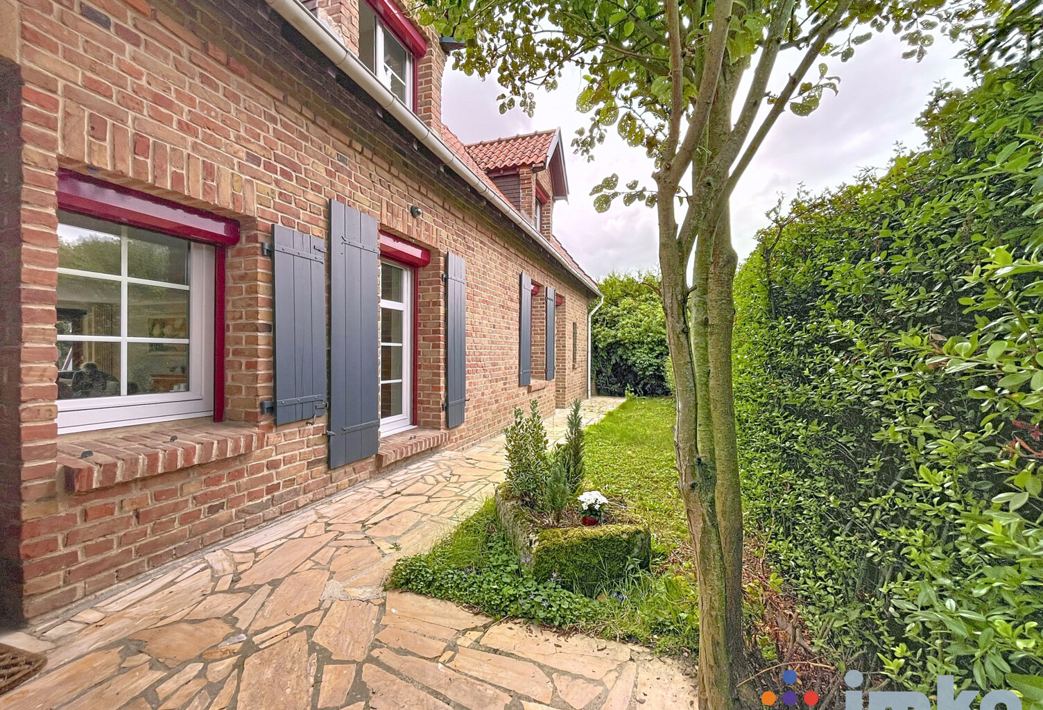Maison individuelle 3 chambres, bureau, jardin arboré et dou — photo 1