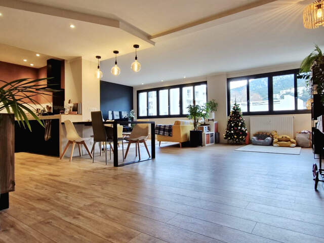 Appartement T4 de 125 m2 TOULON quartier Claret St Anne — photo du bien