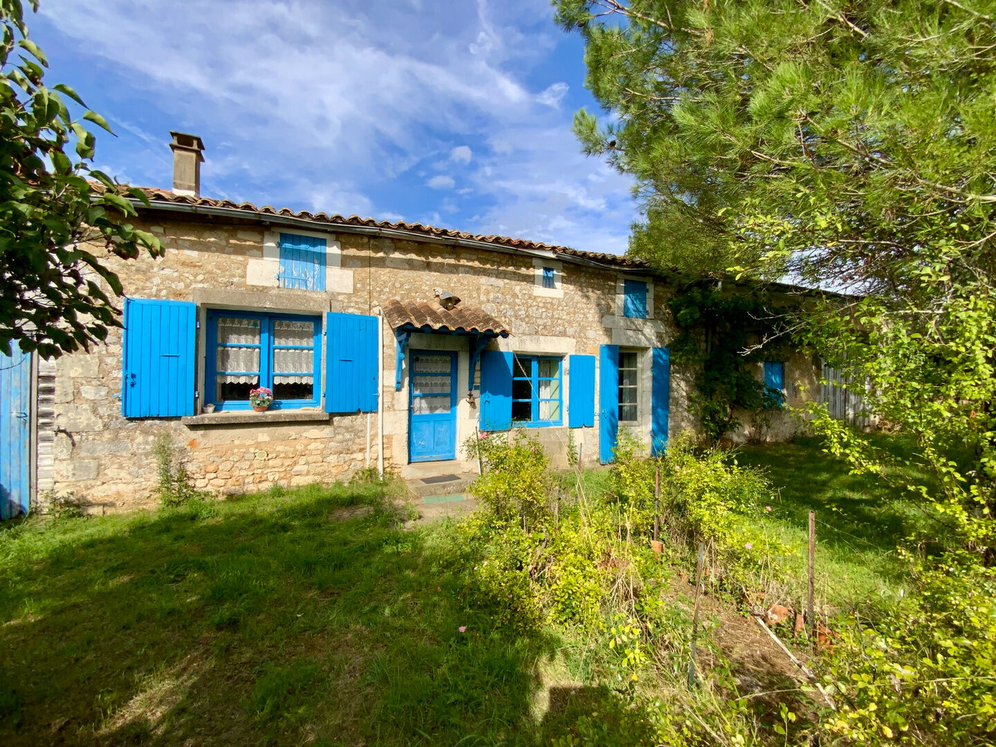 Villa / Maison  T3 à vendre Saint-Genis-de-Saintonge 17240