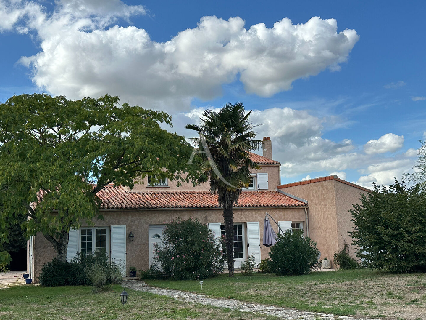 Villa / Maison  T7 à vendre Échillais 17620