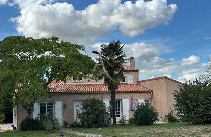 Estuaire de la Charente - Proche Rochefort - Maison 7 pièce(s) 174.85 m2 — photo 3