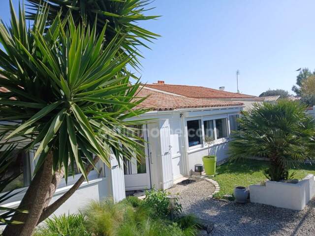 Maison de plain-pied avec jardin et grand garage – Quartier La Cible, Saint-Martin-de-Ré — photo du bien