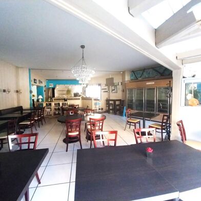 Commerce  299000 €