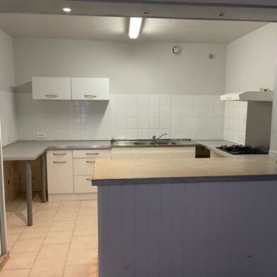 Appartement 3 pièces 735 €