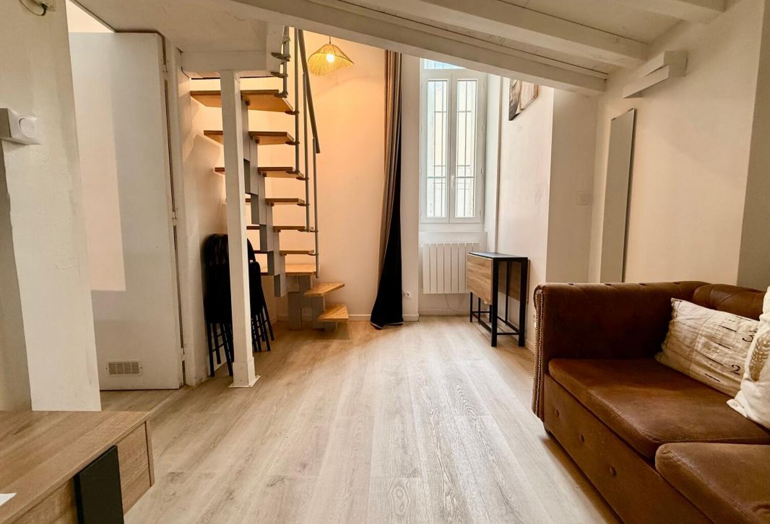 SOMPTUEUX LOFT 3 PIECES ENTIEREMENT EQUIPE — photo 1