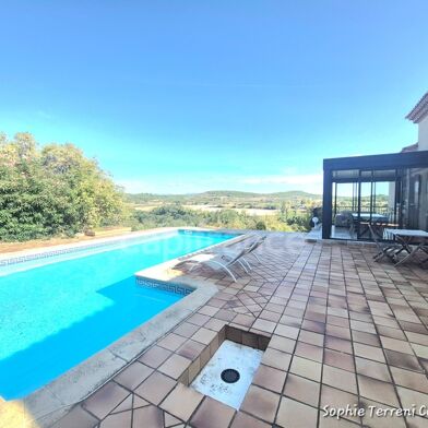 Maison 5 pièces 599000 €