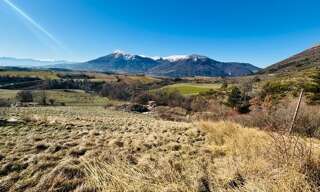 Terrain  2423 m² à vendre à La Roche-des-Arnauds (05400)