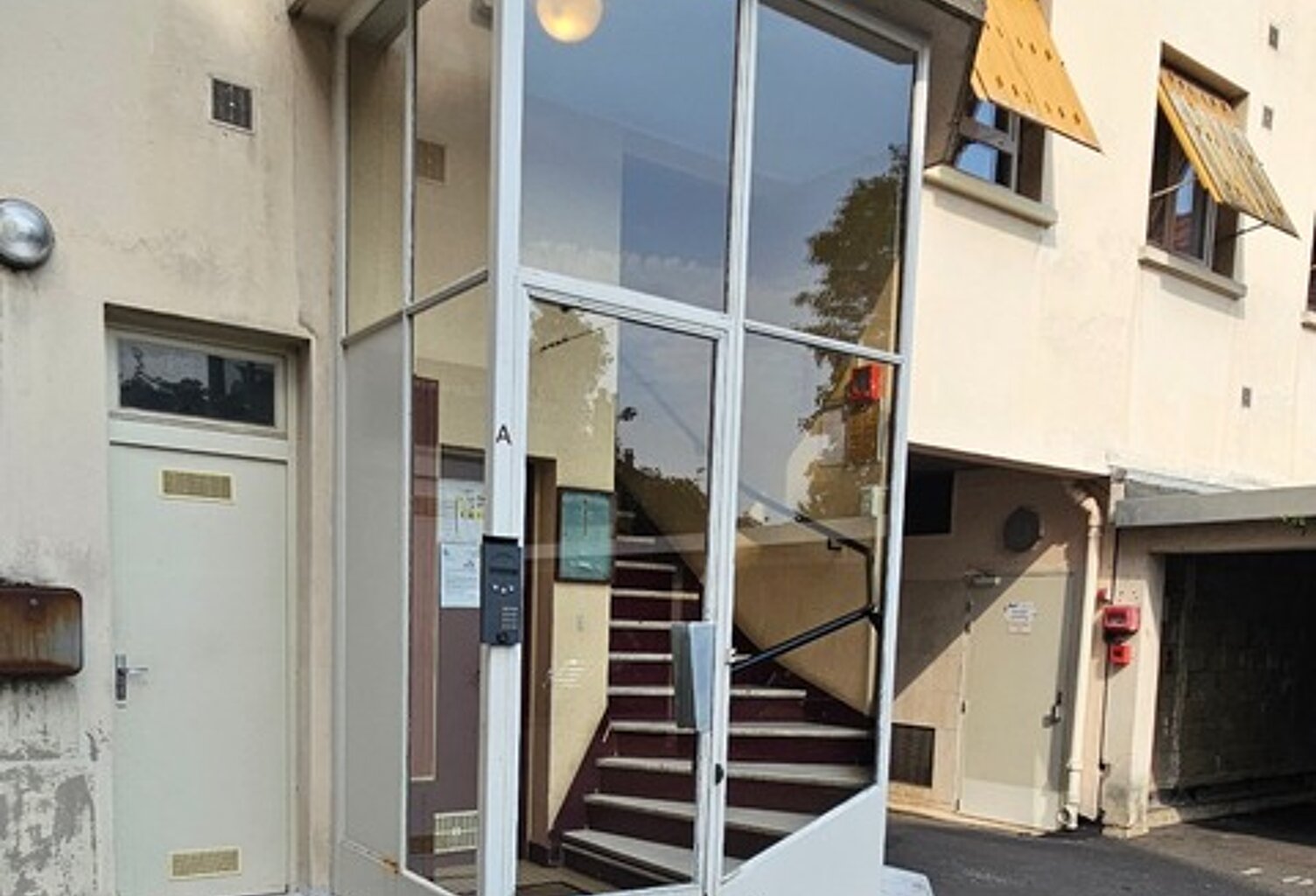 Appartement avec place de parking attitrée à AULNAY SOUS BOIS (93) — photo 1