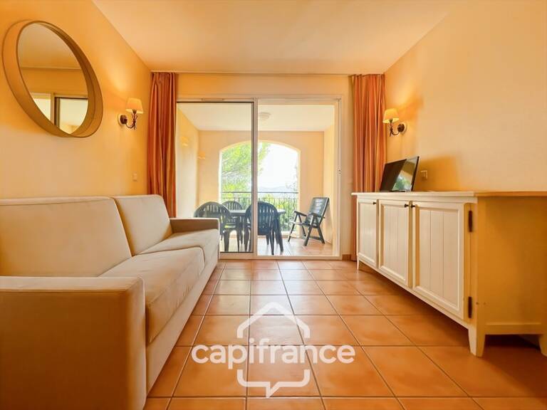PONT ROYAL EN PROVENCE APPARTEMENT DE  27 M2 VUE LUBERON UNE CHAMBRE MEUBLE EQUIPE — photo 1