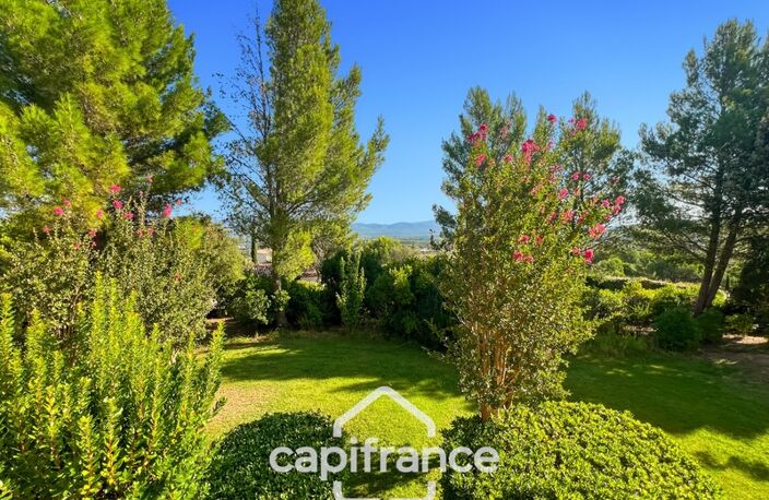 PONT ROYAL EN PROVENCE APPARTEMENT DE  27 M2 VUE LUBERON UNE CHAMBRE MEUBLE EQUIPE — photo 3