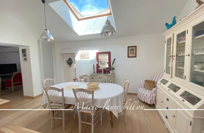 Maison de type 6 à vendre sur SAINT GILLES CROIX DE VIE (85), Maison de ville avec terrasse et garage — photo 5