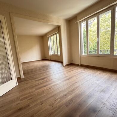 Appartement 3 pièces 750 €