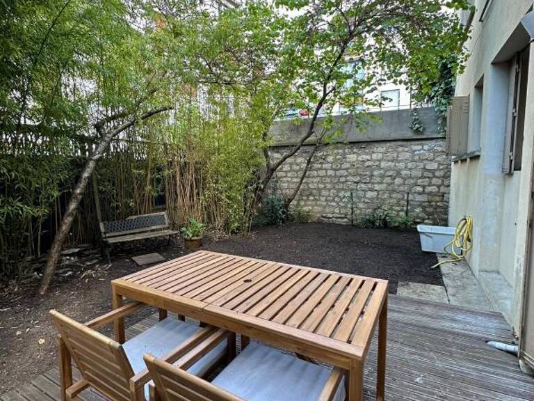 Appartement meublé - Rez-de-jardin avec terrasse et jardin de 74m2 — photo 1