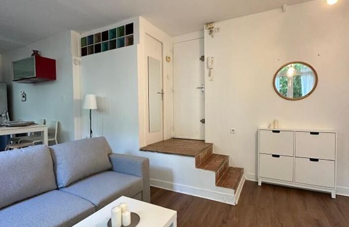 Appartement meublé - Rez-de-jardin avec terrasse et jardin de 74m2 — photo 3