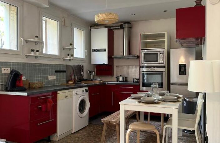 Appartement meublé - Rez-de-jardin avec terrasse et jardin de 74m2 — photo 5