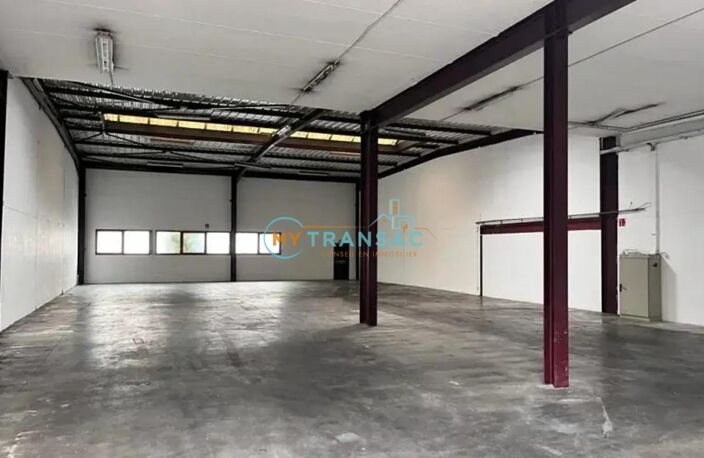 Blanc-Mesnil :  A LOUER un local d'activité de 1 044m² divisible à partir de 475m² — photo 3
