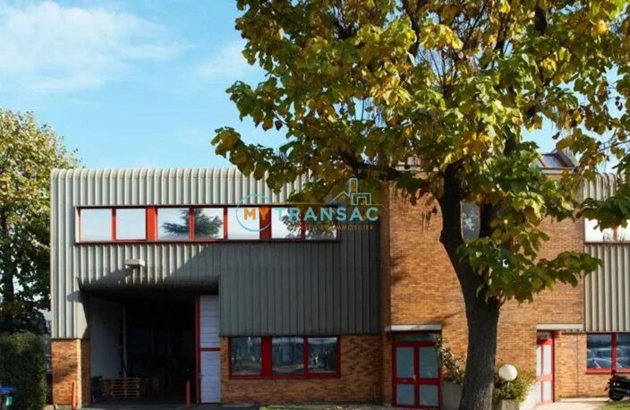 Blanc-Mesnil :  A LOUER un local d'activité de 1 044m² divisible à partir de 475m² — photo 4