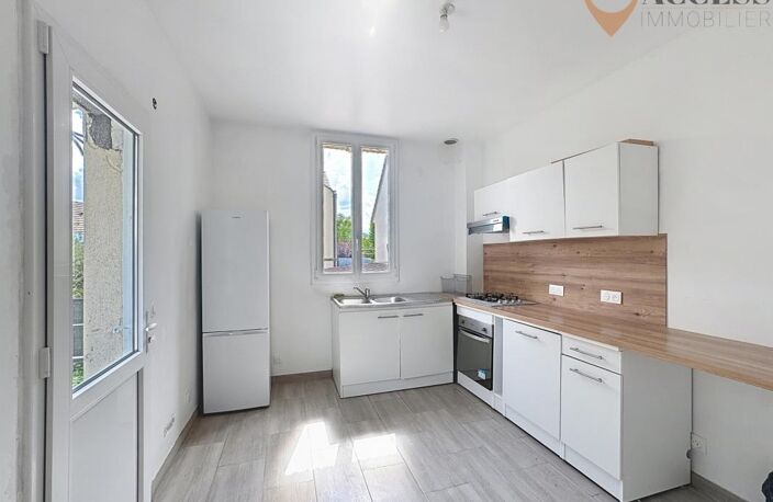 GROSLAY - Maison individuelle de 58m2 avec Terrasse — photo 2