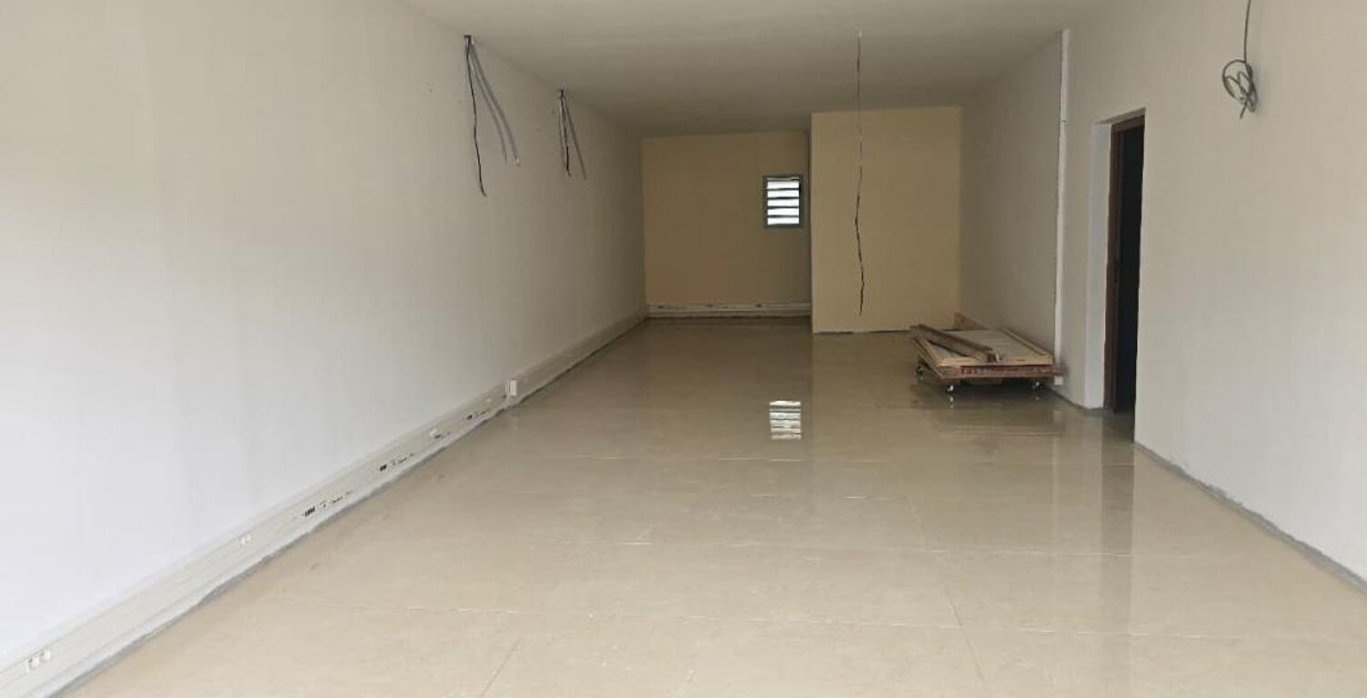 LOCAL COMMERCIAL -FORTE VISIBILITE- ETANG SALE — photo 1