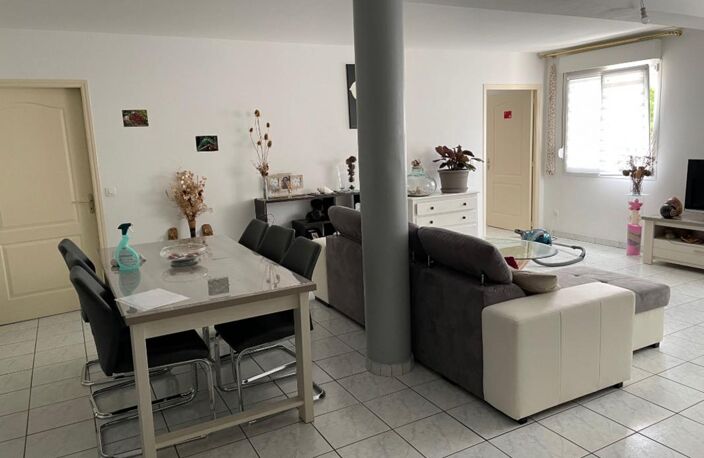 Appartement À Vendre — photo 2