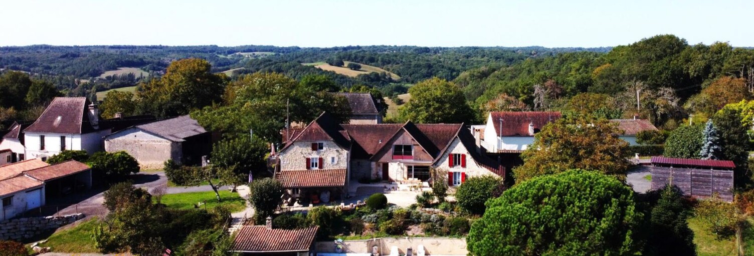 Maison 16 Pièces 330 m² à vendre à Thenon (24210)