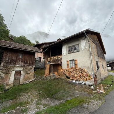 Maison 5 pièces 220000 €