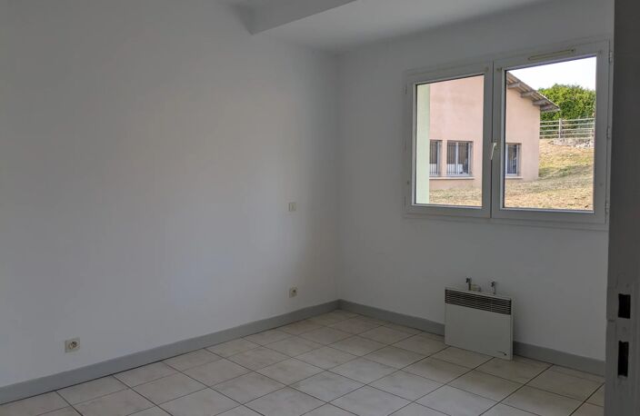 T3 A LOUER — photo 3
