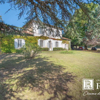 Maison 8 pièces 599000 €