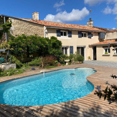 Maison 5 pièces 399000 €