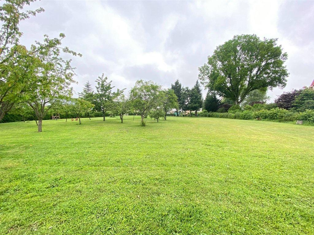 Terrain constructible - 2521m² - monthenault