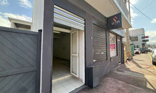 Commerce  60 m² à louer à Saint-Louis (97450)