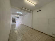 À LOUER - LOCAL COMMERCIAL - SAINT-LOUIS — photo 3