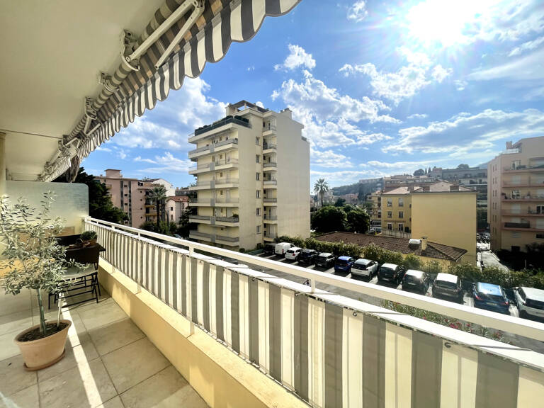 GRAND 3 PIÈCES 94 M2 CENTRE VILLE — photo 1