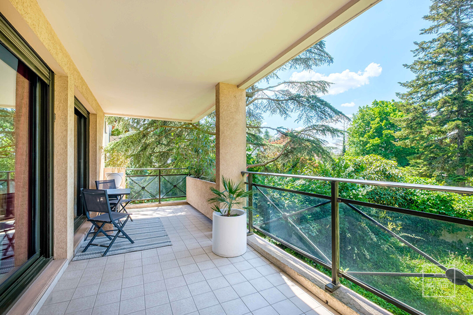 Appartement L T5