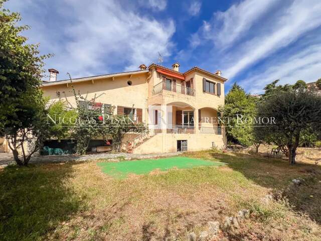 MAISON - VILLEFRANCHE SUR MER - CALME - JARDIN - — photo du bien