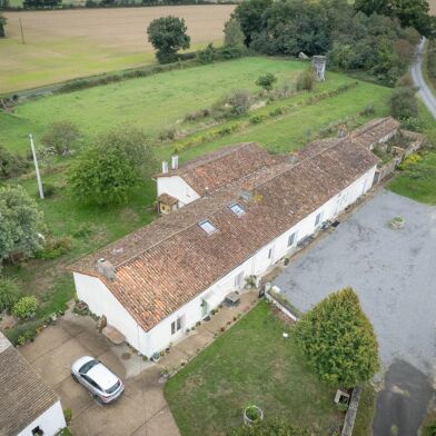 Maison 10 pièces 332800 €