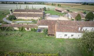 Maison 10 Pièces 300 m² à vendre à Coulombiers (86600)