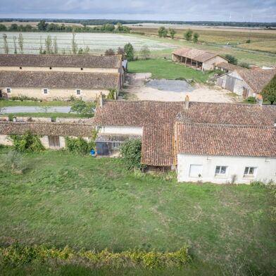 Maison 10 pièces 332800 €