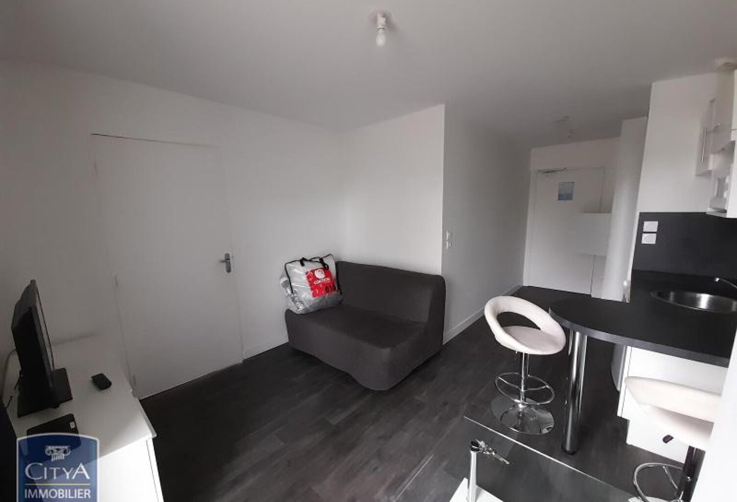 Location appartement 1 pièce 23 m² à Tours (37000) — photo 1