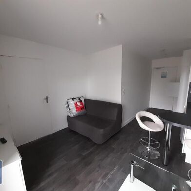Appartement 1 pièces 576 €