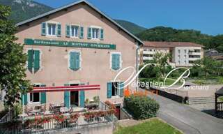 Commerce  136 m² à vendre à Valserhône (01200)