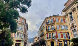 Commerce  92 m² à vendre à Menton (06500)