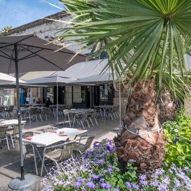 Commerce  155000 €