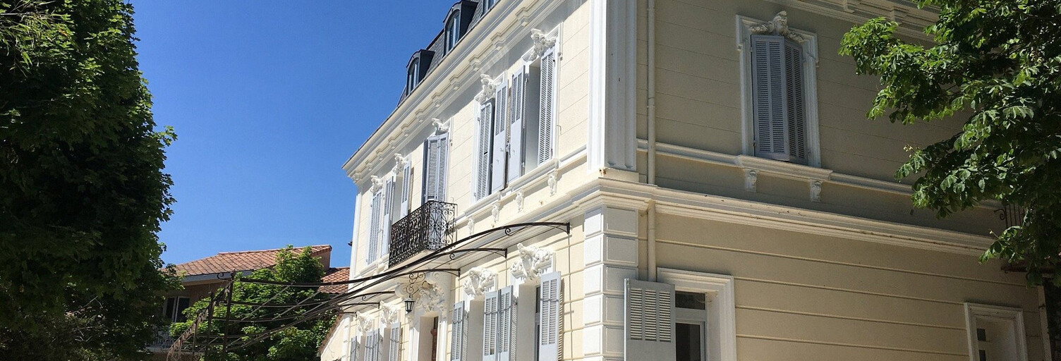 Maison 9 Pièces 350 m² à vendre à Gréoux-les-Bains (04800)